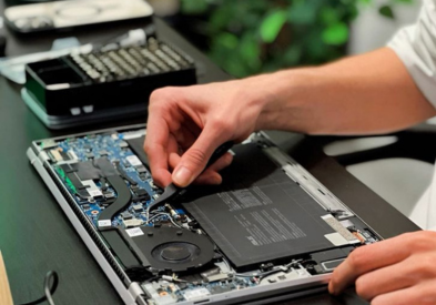 Apple MacBook repair support center in Dubai