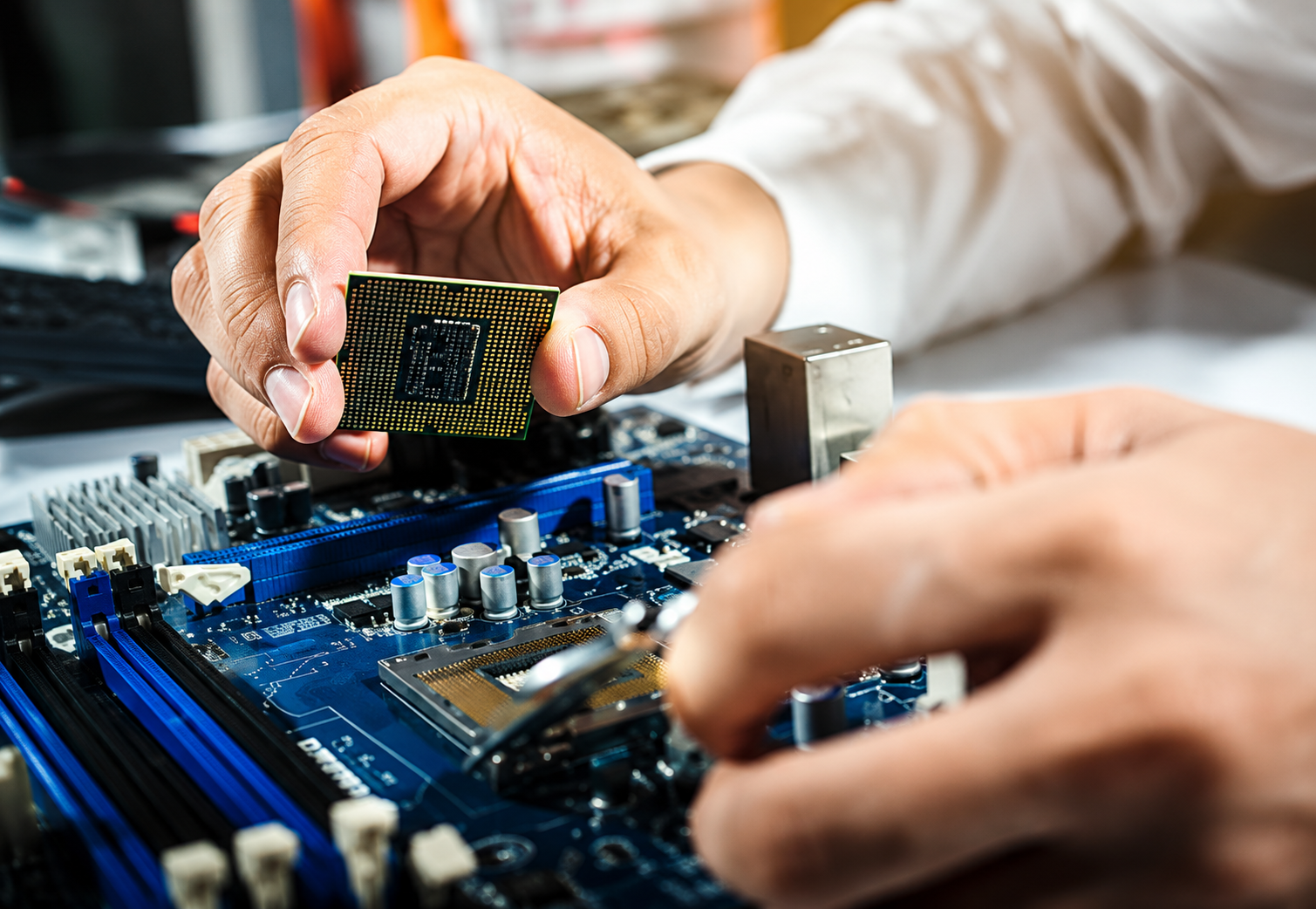 Professional Laptop Repair in Jebel Ali Dubai by Al Barsha Electronics