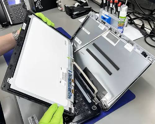 Professional laptop screen repair service in Dubai